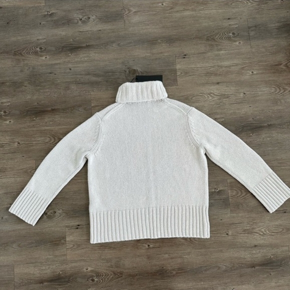 NWT Jenni Kayne Cashmere Jet Turtleneck Sweater Sugar White/Tan XS/S Oversized - Picture 9 of 10